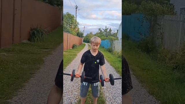 ?Топ 3 лучших упражнения на плечи с гантелями смотреть онлайн