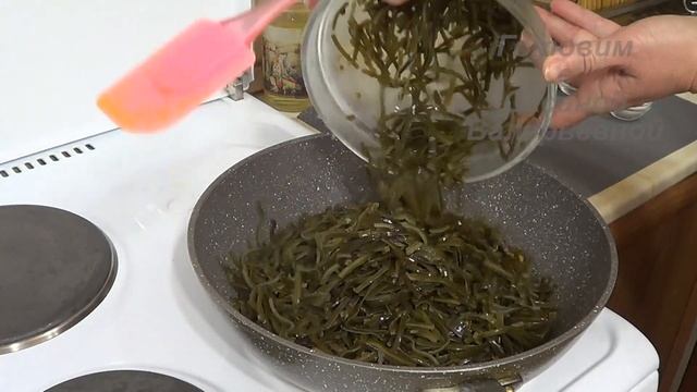 Солянка из морской капусты с крабовыми палочками. Готовим с Оксаной Валерьевной. смотреть онлайн