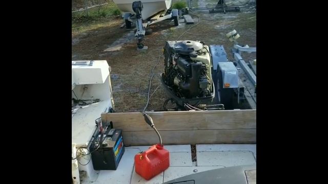 1997 Suzuki DT 225 startup смотреть онлайн