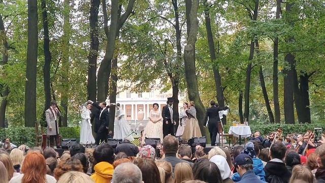 Евгений Онегин в Летнем саду. смотреть онлайн