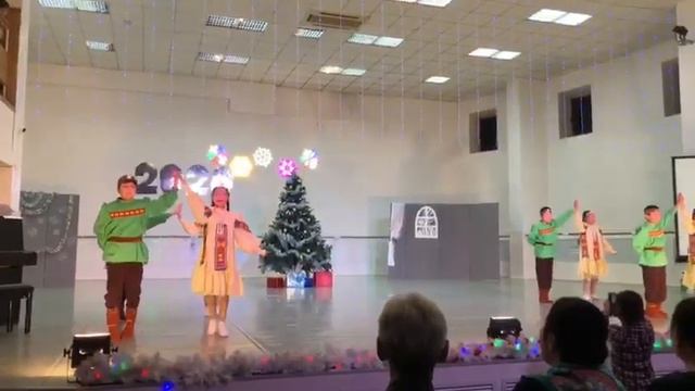 Якутский танец. Танцевальный коллектив 