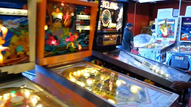 Silverball pinball museum and arcade смотреть онлайн