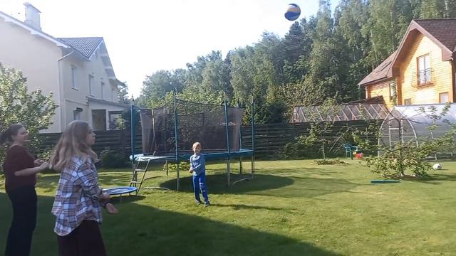 Дача. лето 2023 смотреть онлайн