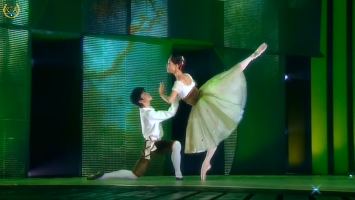 Большой Балет s2e02: Мидори Тэрада и Коя Окава - па-де-де из балета "Фестиваль цветов в Дженцано" смотреть онлайн