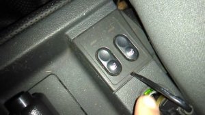 установка вольтметра на Приоре