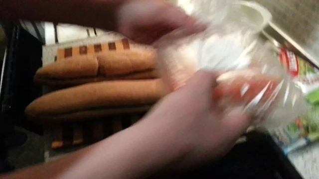 #КАК ПРАВИЛЬНО ГОТОВИТЬ ХОТ-ДОГ смотреть онлайн