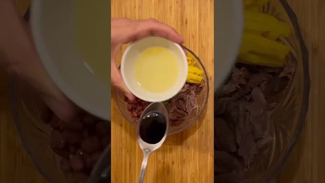 Салат из кулинарной книги «Вкусы Грузии»?
Салат «Тбилиси»?