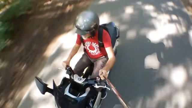 BMW C-Evolution electric bike test drive смотреть онлайн