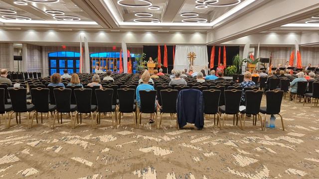 Psalm 34 - The Angel of the Lord (Francesca LaRosa at NPM Conference, in English and Spanish) смотреть онлайн