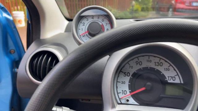 Peugeot 107??1.0 68KM ✳️155.000km‼️04/2006✅Import??BEZWYPADKOWY⚠️ смотреть онлайн