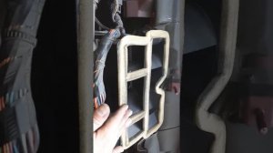 Замена радиатора печки митсубиси каризма 1.6 1997 год