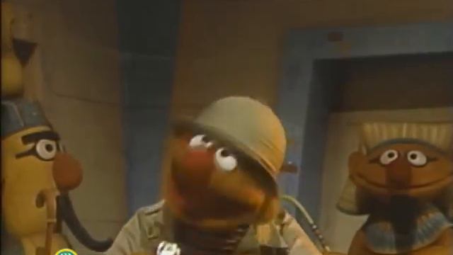 Sesame Street: Bert and Ernie in a Pyramid смотреть онлайн