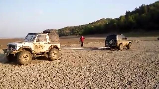 Daihatsu Feroza Vs Suzuki Samurai Sj413 смотреть онлайн