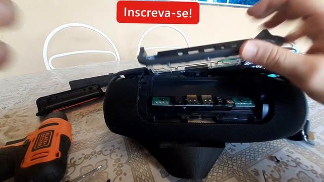 Desmontando JBL Xtreme para Iniciantes. Troca de bateria. Disassemble JBL Xtreme for Dummies. смотреть онлайн