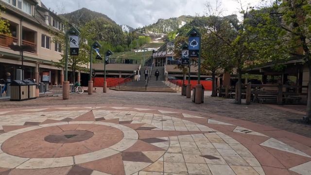 Aspen Colorado Walking Tour - A Day In Aspen