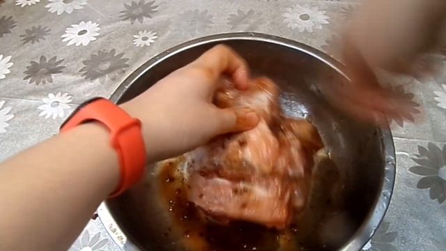 Ребра свиные запеченные в рукаве. Вкусно и легко. смотреть онлайн