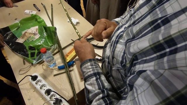 Прививка в расщеп (разная или одинаковая толщина привоя и подвоя) (семинар Агеева Б.Н.) смотреть онлайн