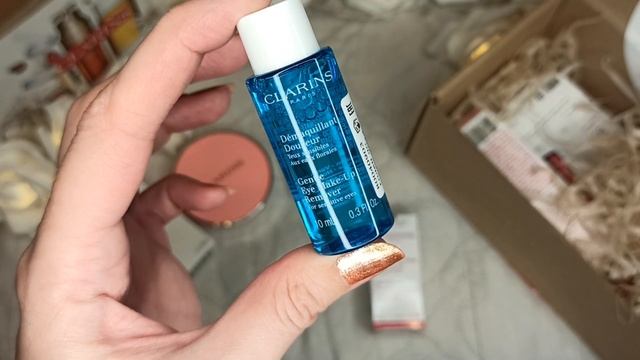 ?Clarins ?Румяна в заказе ?от @user-zf5hj2qh9e ? смотреть онлайн