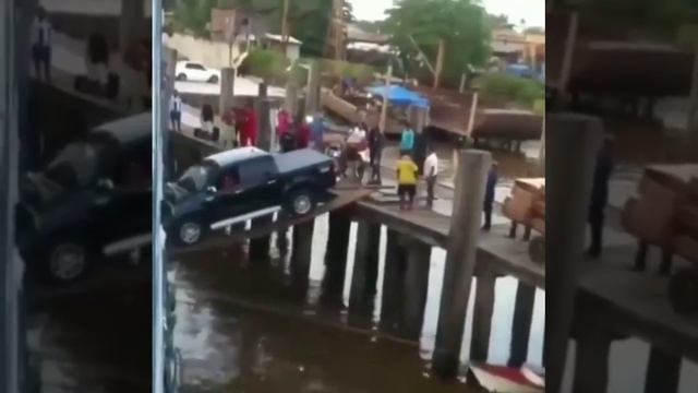 Экстримальная погрузка автомобиля смотреть онлайн