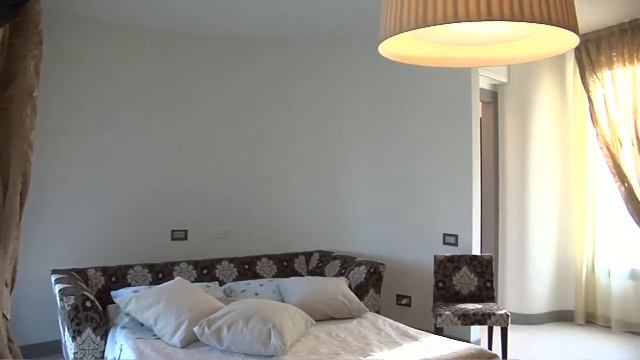Castel San Pietro Terme (BO) Villa con piscina interna смотреть онлайн