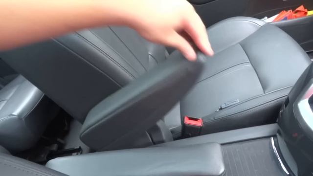 2013 Peugeot 5008 Start-Up, Full Vehicle Tour, And Test Drive