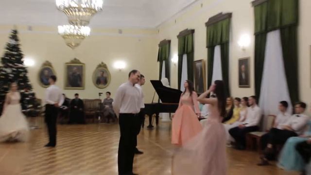 Вальс "Диалог у новогодней елки". Худ.рук. Дмитрий Колченко-Лола смотреть онлайн