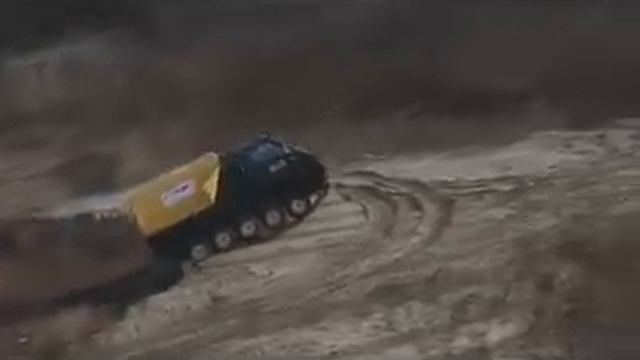 Снегоболотоход СМ 581.avi