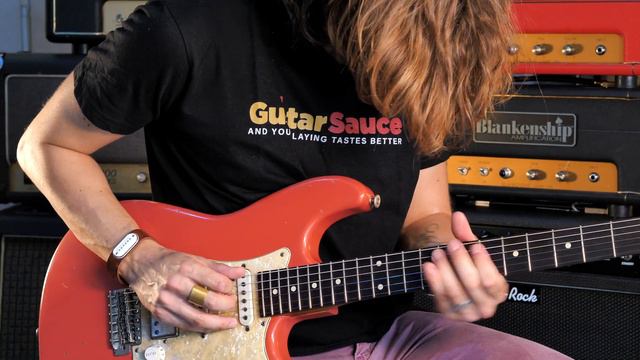 Haar Traditional S Stratocaster HSS Fiesta Red Madagascar 2022 | Demo by Paul Audia смотреть онлайн