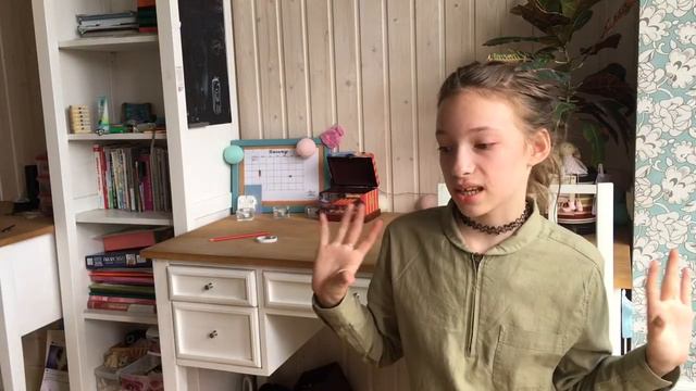 Повтори фото блоггера/ Катя Адушкина/Маша Вэй/Саша Спилберг