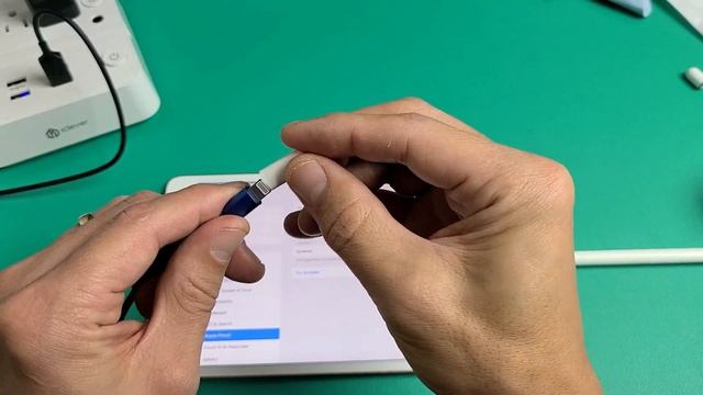 How to Charge Apple Pencil 1st Gen (4 ways) смотреть онлайн