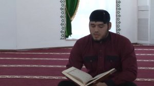 Юнус Банкуров сура аль-Ахзаб аяты от 40 до 48