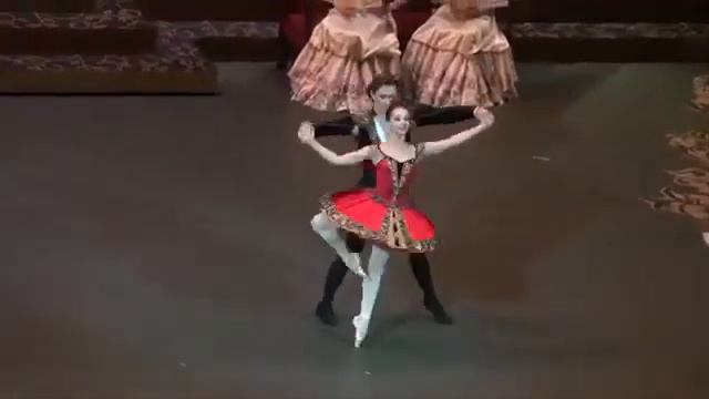 アダージオ「ドン・キホーテ」パ・ド・ドゥ、オブラスツォワ＆ラントラートフ Adagio "Don Quixote" Pas de deux,E.Obraztsova & V.Lantratov,45 смотреть онлайн