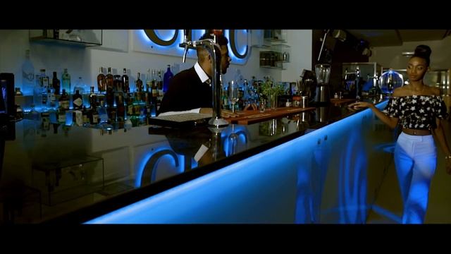 LIL SAINT - EVITA (VIDEO OFICIAL) B26 смотреть онлайн
