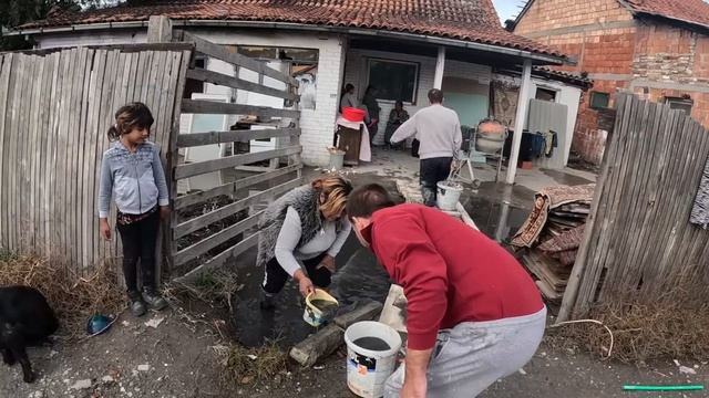 OVAKVE MAJSTORE I  Radnike BACAJU SA GRADILIŠTA Ep/03