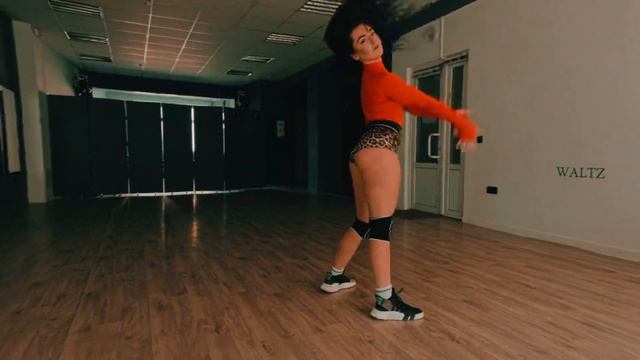 Тверк by Diana Kravtsiv. Івано-Франківськ. ?? Трек : Два оттенка стиля. смотреть онлайн