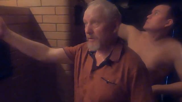 КАК УСТРОЕН БАННЫЙ КОМПЛЕКС С НАСТОЯЩИМ ЛЕГКИМ ПАРОМ. КРУГОВАЯ НЕПРЕРЫВНАЯ ВЕНТИЛЯЦИЯ В ПАРНОЙ смотреть онлайн