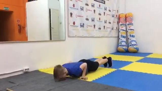 Учим подтягиваться,отжиматься. смотреть онлайн