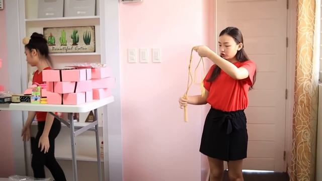SUPER LATE MYSTERY VALENTINES GIFT SWITCH UP CHALLENGE | IPHONE15 na ba ALEXA??? | Aurea & Alexa смотреть онлайн
