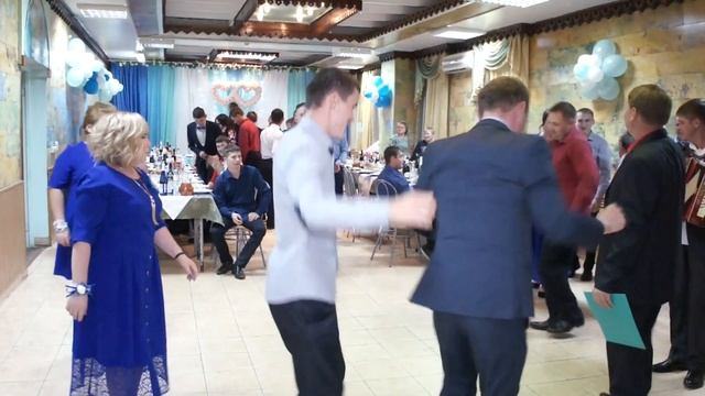 КЛАССНЫЕ ПЛЯСКИ ПОД ЖИВУЮ ГАРМОШКУ МАРИЙСКАЯ СВАДЬБА смотреть онлайн
