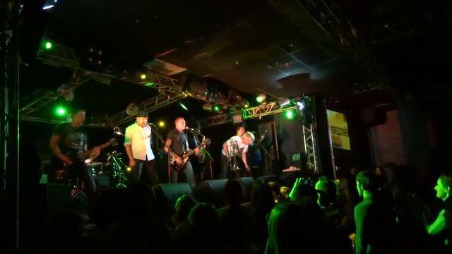 Плаксы "Я все видел" 29.11.2014 Ё-Моё фест, Зал ожидания, Питер смотреть онлайн