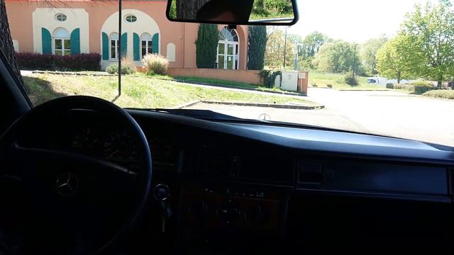 TEST YOUNGTIMER - MERCEDES 190E PHASE 2 2.0 INJECTION W201 смотреть онлайн