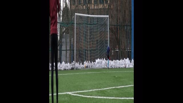 дотянулся ?)