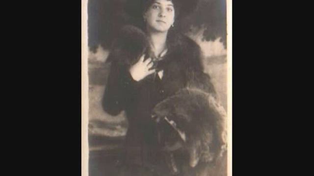 Adieu, notre petite table смотреть онлайн