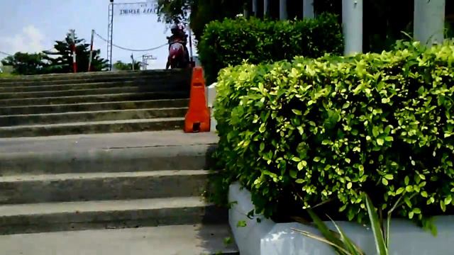 Отель Тайланда (2010).avi смотреть онлайн