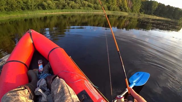 Попал на клев окуня. Рыбалка на озере Антоново. смотреть онлайн