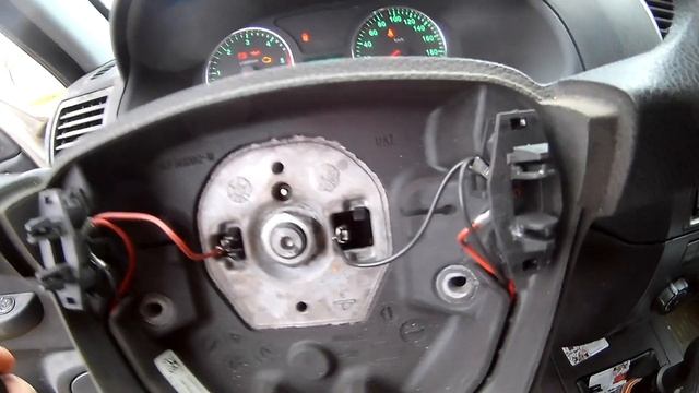 Снятие руля, устранение самопроизвольного срабатывания звукового сигнала УАЗ Патриот.