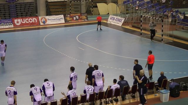 Гандбол КР 1/2 фин. Пермские медведи - Чеховские медведи Серия 7м.бросков 03.05.2014г. смотреть онлайн