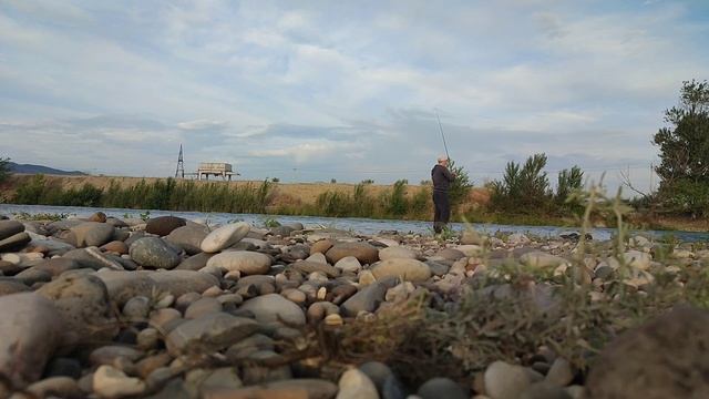 Рыбалка в Дагестане. Ловля шемайки на р.СУЛАК ?✋??# смотреть онлайн