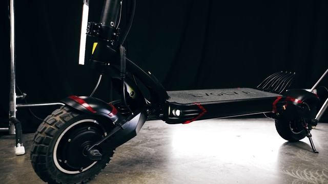 Evolv Pro R Electric Scooter Review | A Scooter For Street Ninjas?! смотреть онлайн