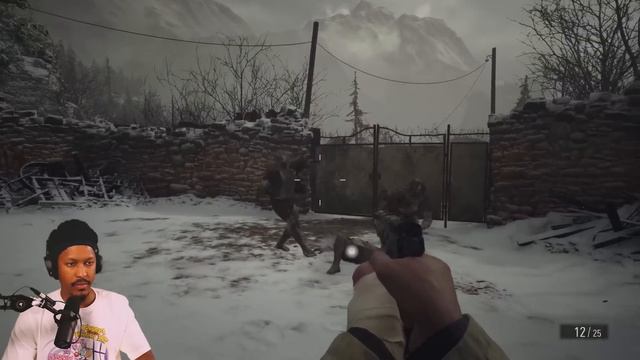 You Wake Up, And He's Over Your Bed Doing This, wyd? | Resident Evil 8 Village - Part 4 смотреть онлайн
